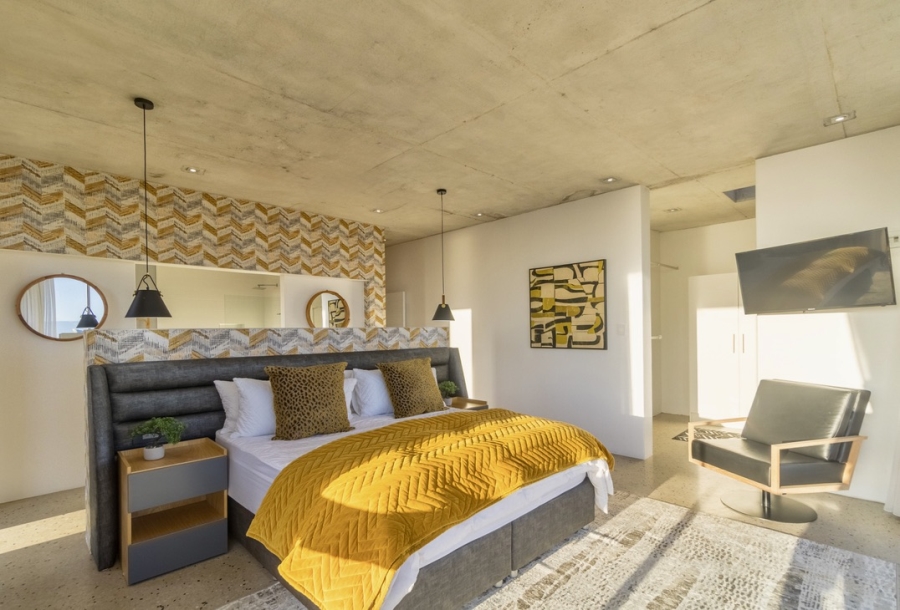 4 Bedroom Property for Sale in Van Riebeeckstrand Western Cape